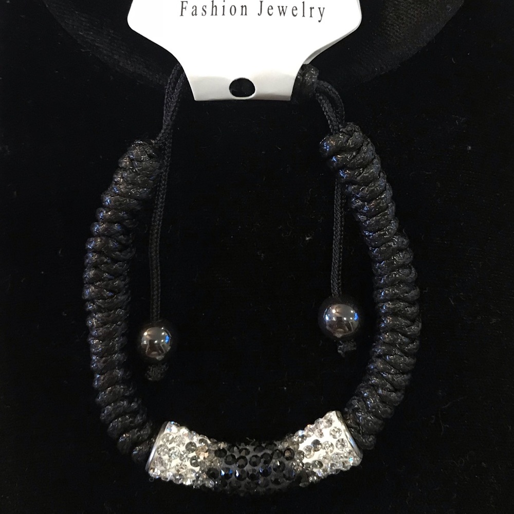 NWT FASHION JEWELRY BRACELET